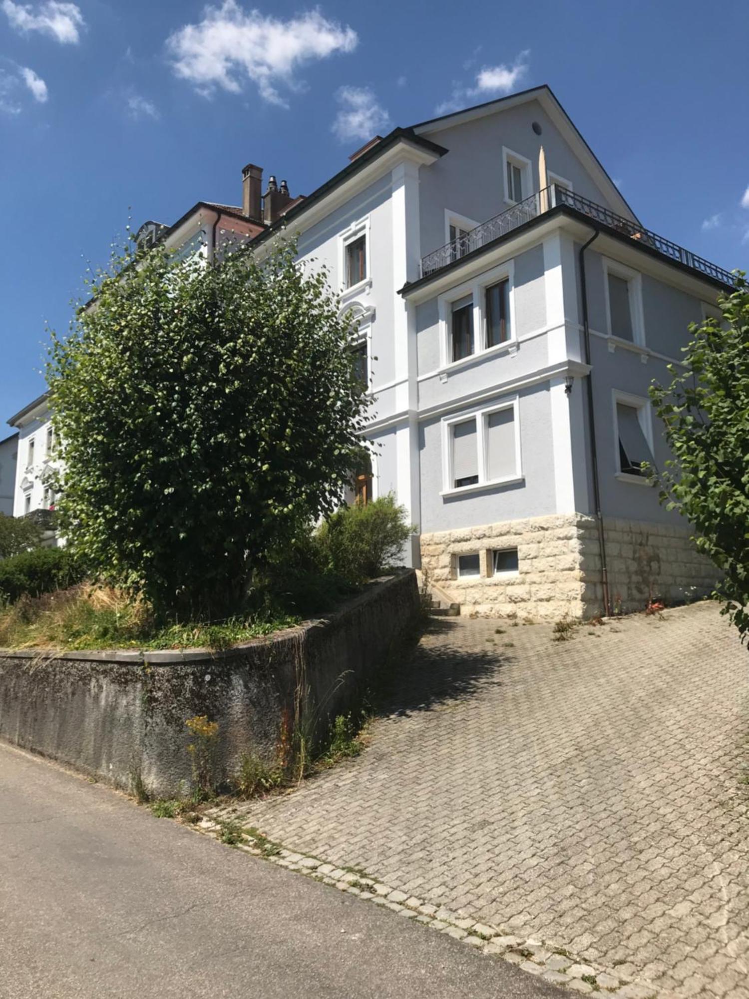 Ferienwohnung Studio Dans Immeuble Bourgeois Tramelan Exterior foto